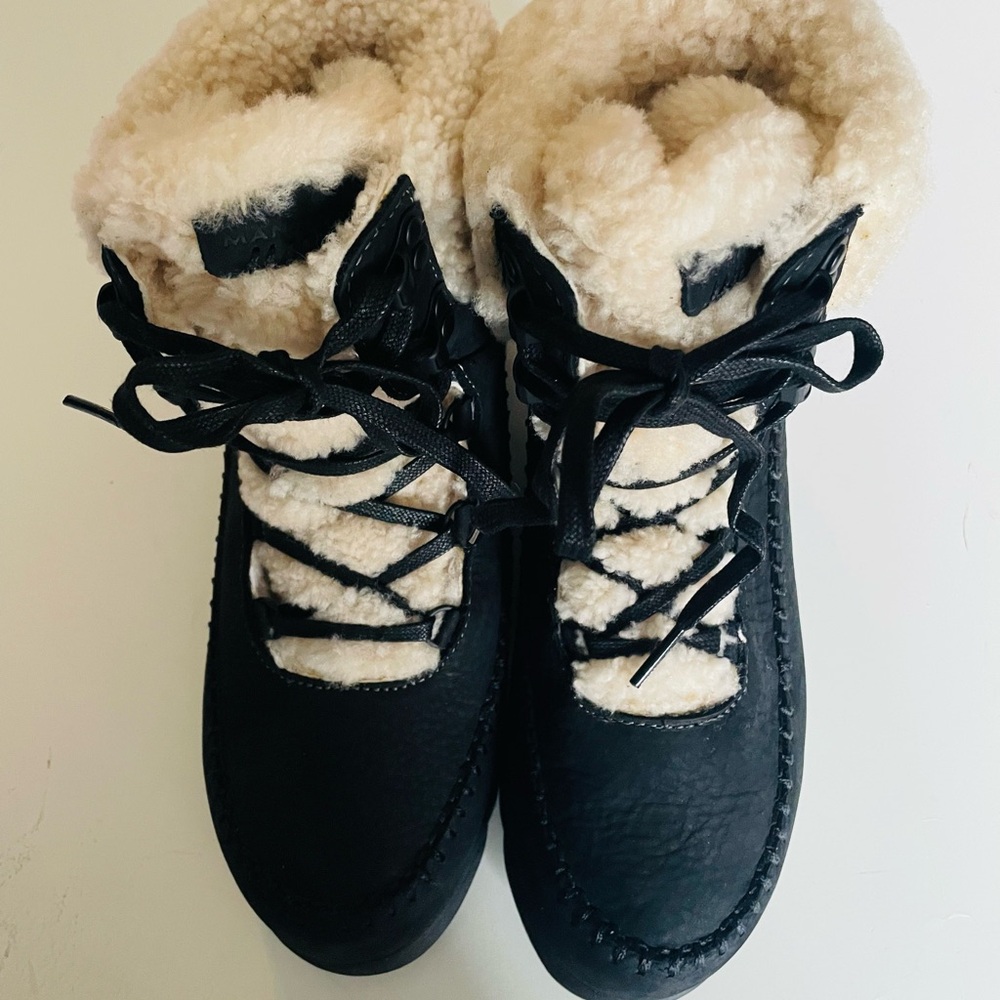Cozy Black and Cream Winter Boots for Women